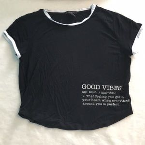 🚨SALE!🚨Forever 21 Good Vibes Crop Top